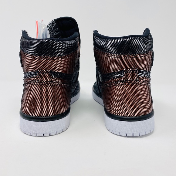 air jordan 1 high og fearless women's shoe